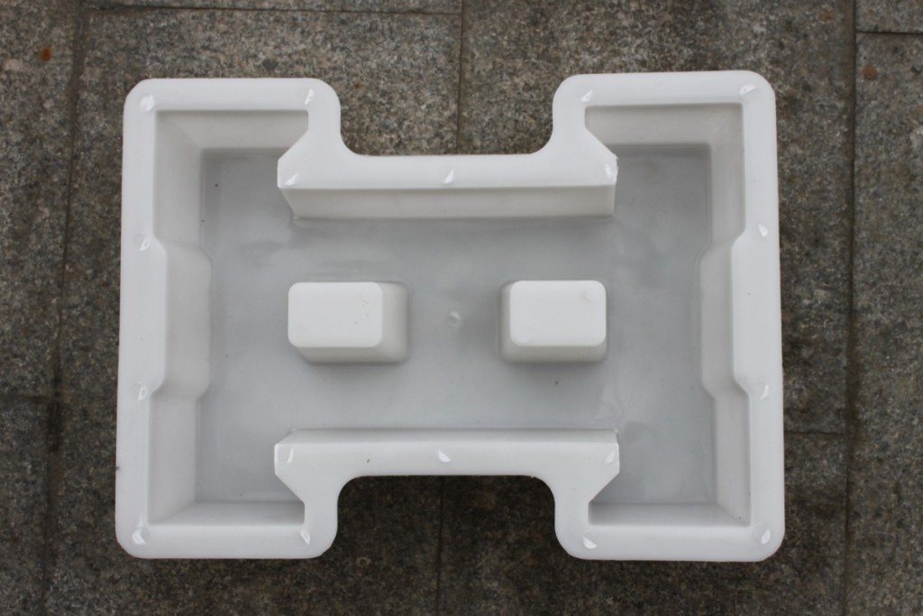 預(yù)制護(hù)坡模具該怎么養(yǎng)護(hù)？