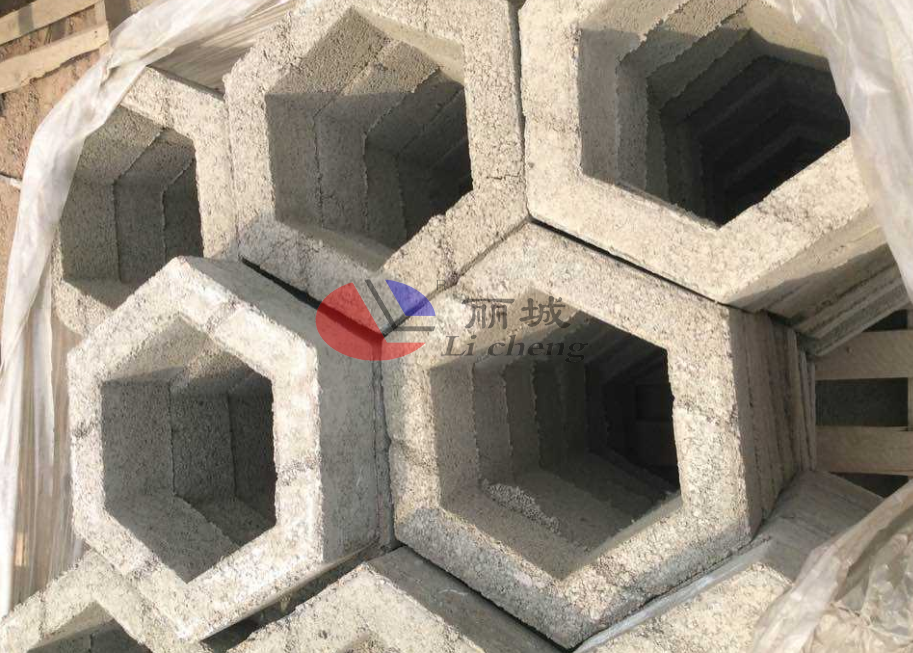 影響護(hù)坡六角模具預(yù)制件護(hù)坡過(guò)程中穩(wěn)定性的幾個(gè)方面